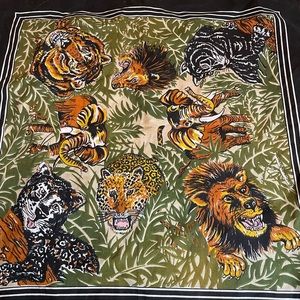 Animal kingdom scarf